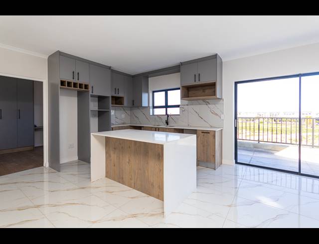 3 BEDROOM APARTMENT FOR SALE IN SANDOWN